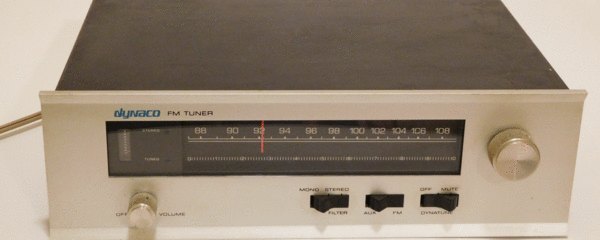 Dynaco FM-5 Tuner, with and without front panel illumination