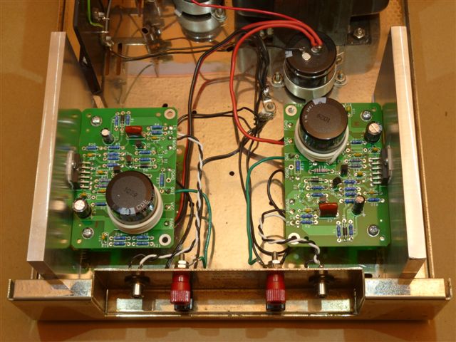 modified amp with neatly dressed wires